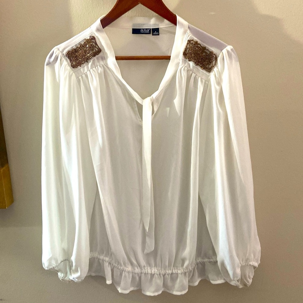 Ladies white blouse size S. Great condition